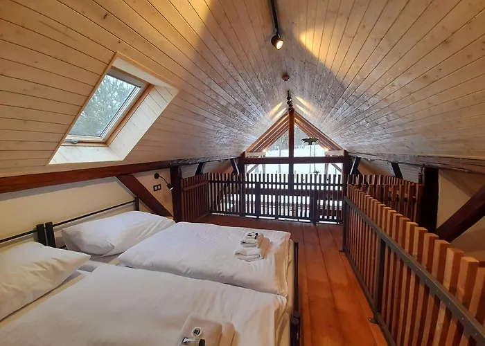 Stalkov Ceska Kanada Lodge